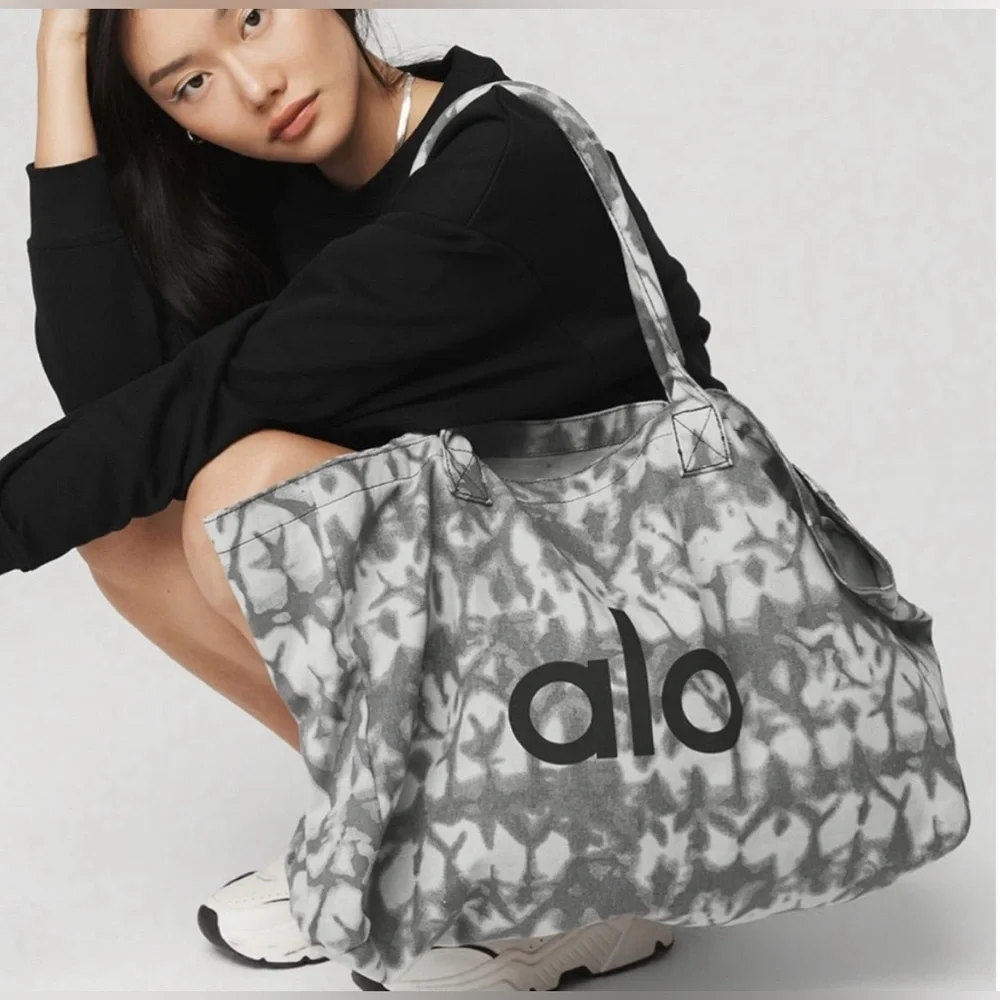 ALO Yoga nwt alo